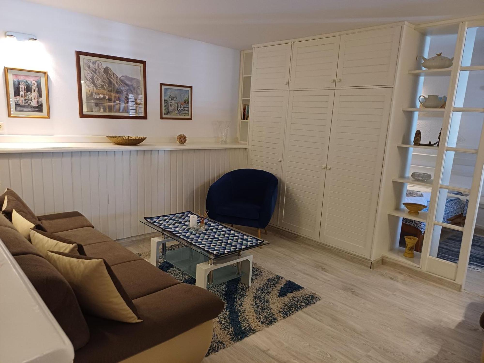 Accommodation Tomcuk Kotor Bagian luar foto